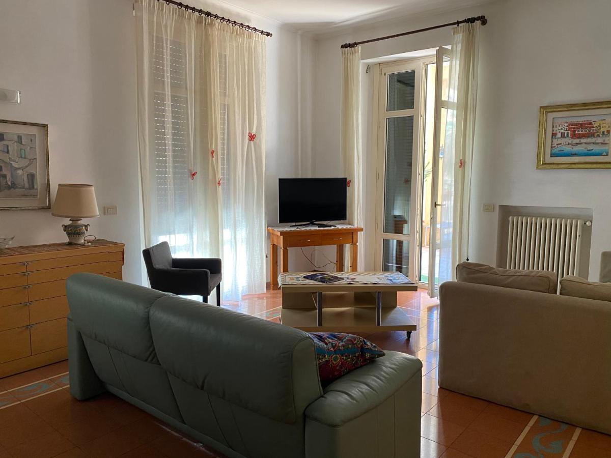 Home Toledo 355 Νάπολη Εξωτερικό φωτογραφία