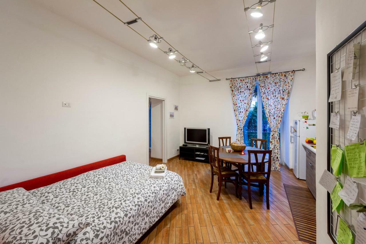 Home Toledo 355 Νάπολη Εξωτερικό φωτογραφία